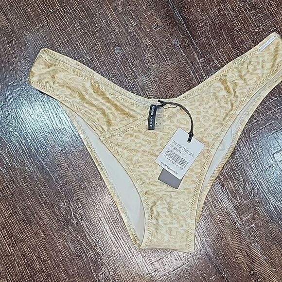 Kendall+Kylie Light Cheetah Print Bikini Bottoms - Picture 2 of 16